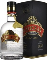 Водка "Ханская" Лимитед Эдишн, gift box, 0.5 л
