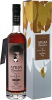 Водка "Арцах" Тутовый Золотой, gift box, 0.75 л